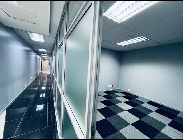 2,002M² OFFICE TO LET IN GLEN AUSTIN AH